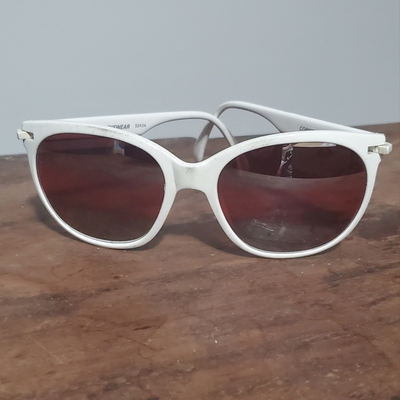 Vintage Serengeti Corning Optics Sunglasses - Picture 1 of 3
